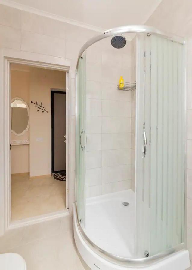 Comfortable Apartment In The Centre オデッサ エクステリア 写真